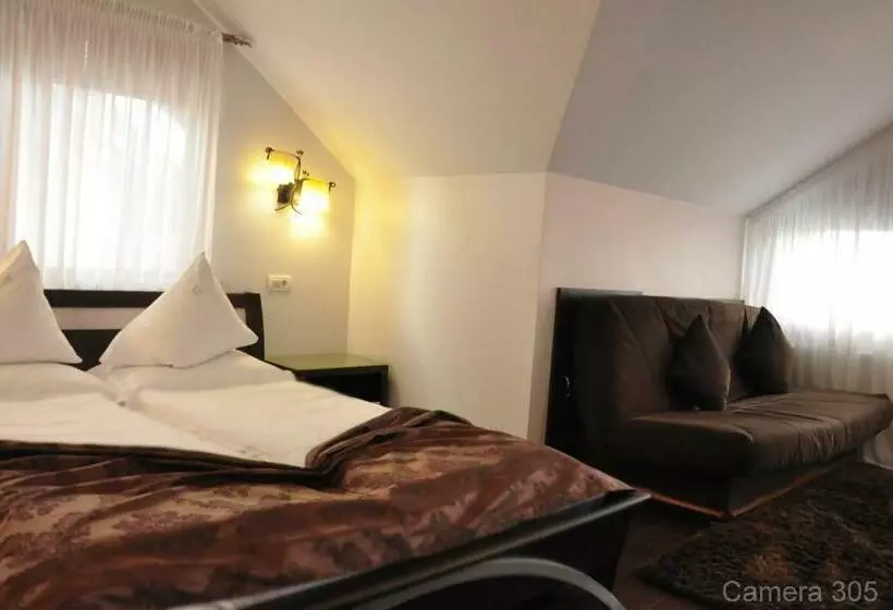 Vila 1 Dormitori, Complex Cochet