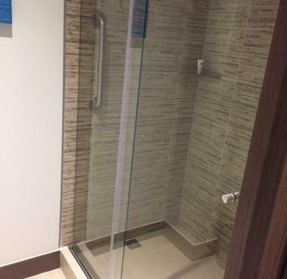Номер Стандарт, Hampton By Hilton Bucaramanga