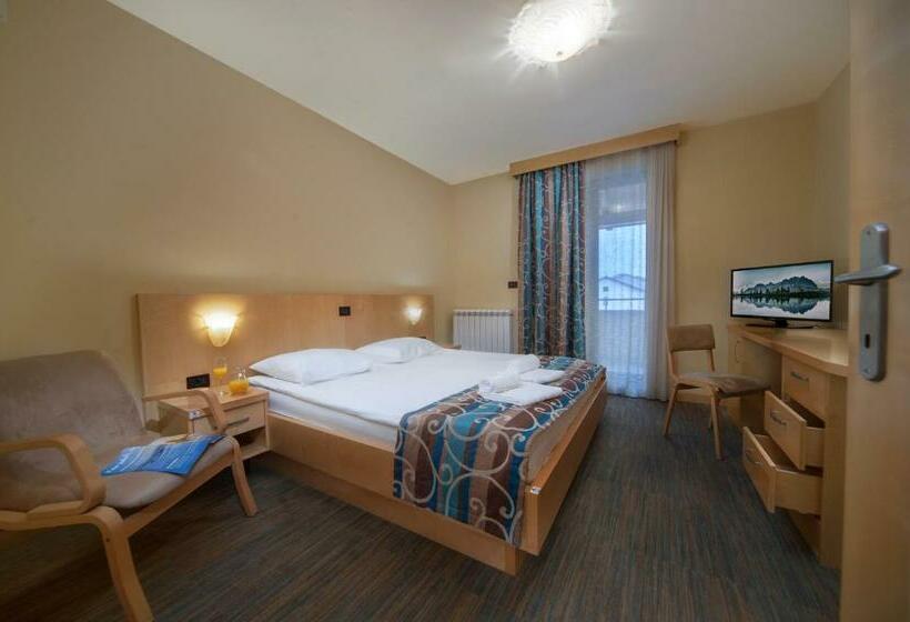 اتاق استاندارد, Malovec