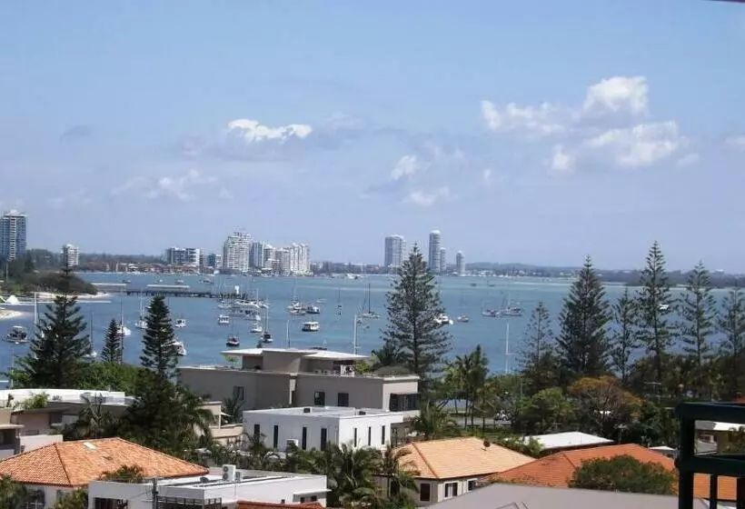 آپارتمان 3 خوابه با چشم‌انداز دریا, The Meriton Apartments On Main Beach