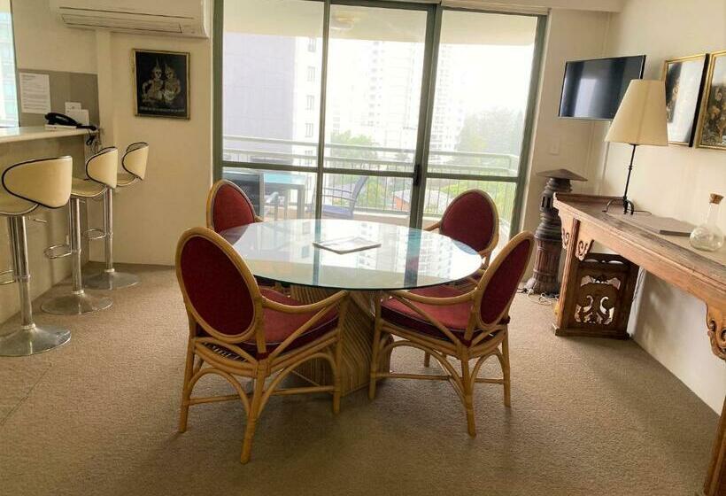 דירת שני חדרים, The Meriton Apartments On Main Beach