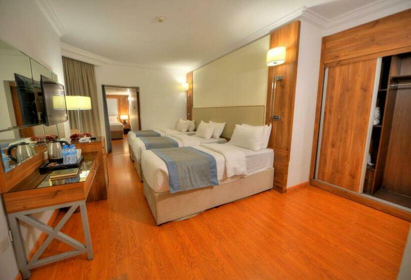 Полулюкс, Al Ritz Al Madinah