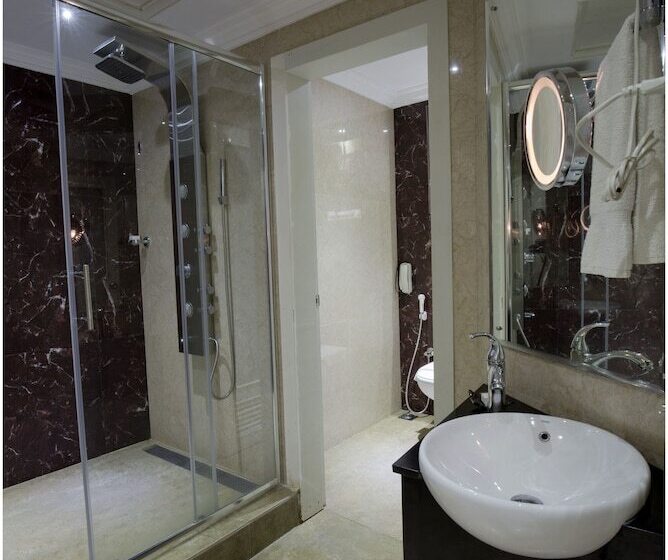 جناح ديلوكس, The Pgs Vedanta