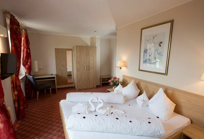 اتاق استاندارد, Stamserhof