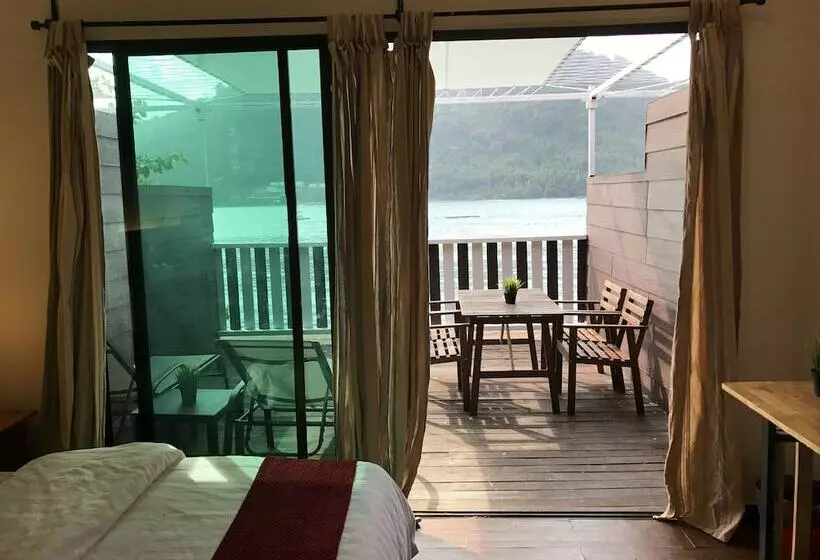 オーシャンビューデラックスルーム, The Barat Perhentian Beach Resort