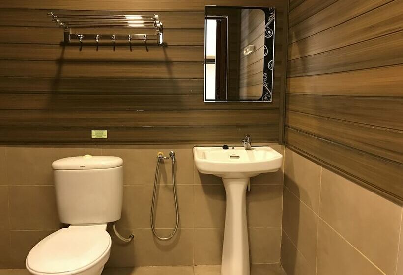 اتاق لوکس با چشم‌انداز دریا, The Barat Perhentian Beach Resort