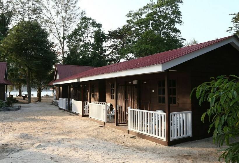 کلبه ییلاقی سوپریور یک خوابه, The Barat Perhentian Beach Resort