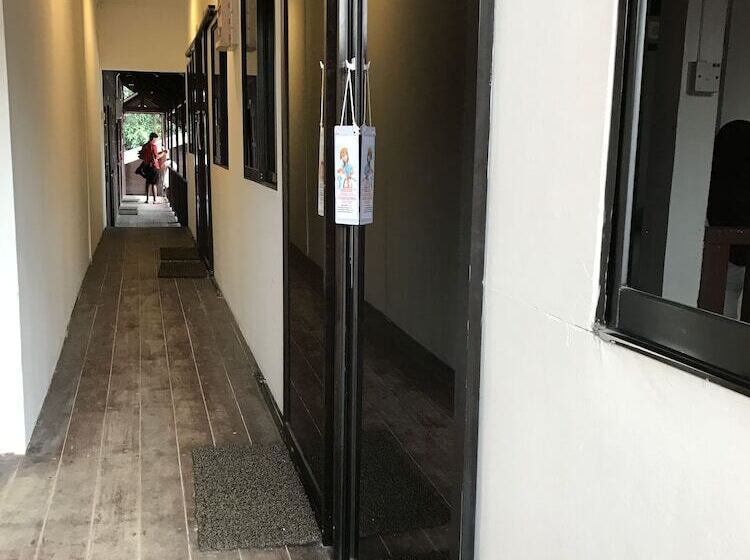 共用房间的床, The Barat Perhentian Beach Resort