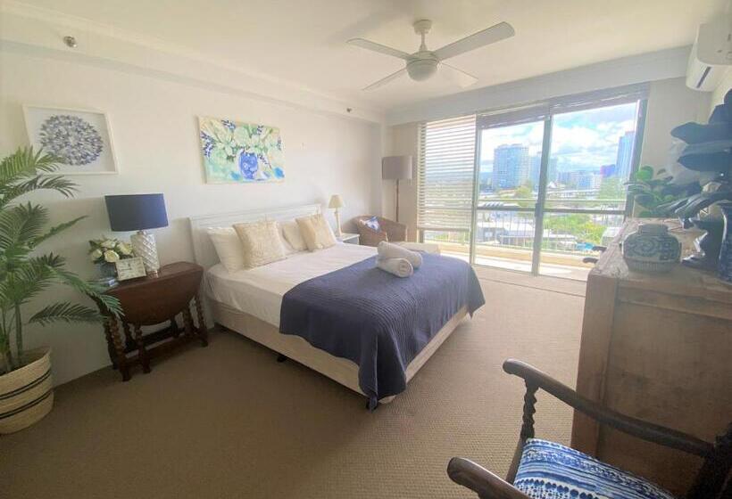 דירת שני חדרים, The Meriton Apartments On Main Beach