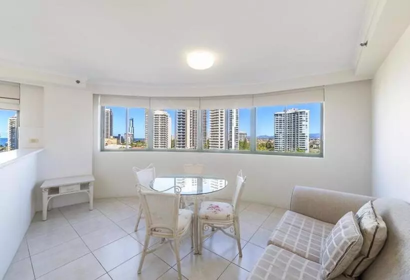 آپارتمان 3 خوابه با چشم‌انداز دریا, The Meriton Apartments On Main Beach