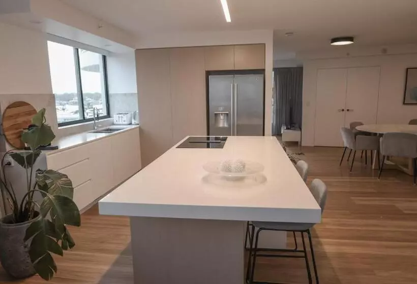 آپارتمان سوپریور 1 خوابه, The Meriton Apartments On Main Beach