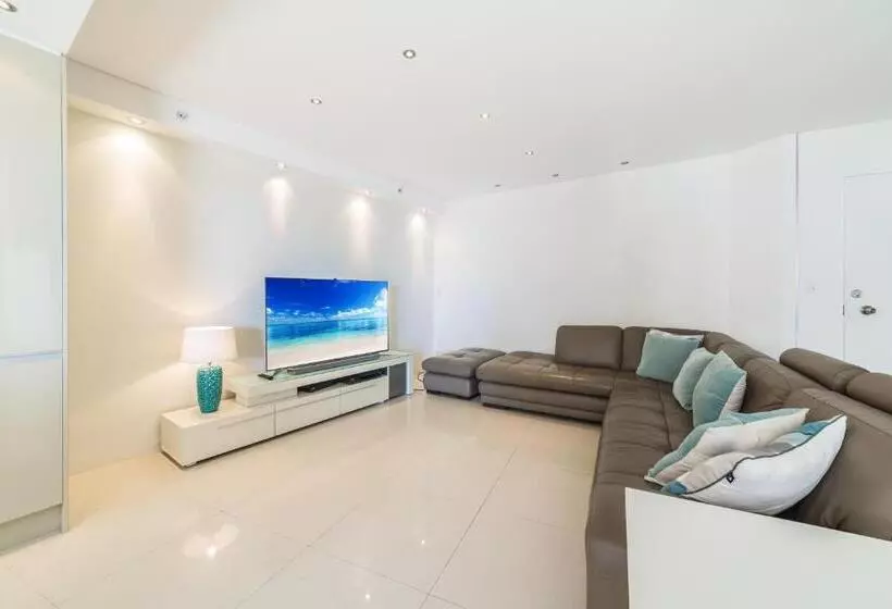 آپارتمان 1 خوابه, The Meriton Apartments On Main Beach