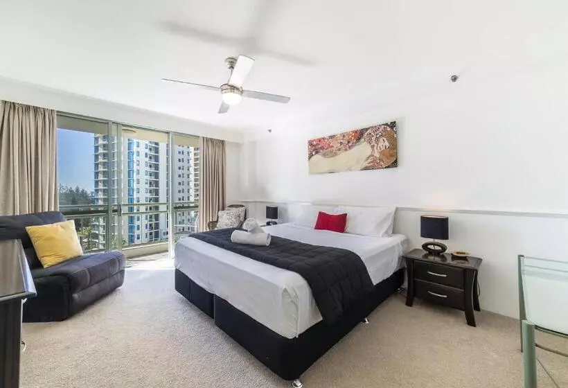 آپارتمان 1 خوابه, The Meriton Apartments On Main Beach