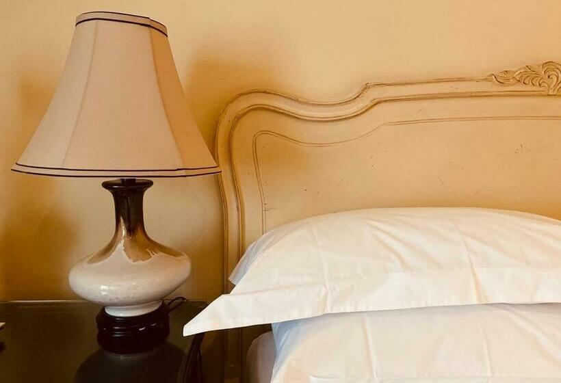 غرفة كلاسيكية سرير كينج, Le Bouchon Brasserie &