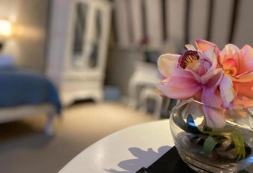 غرفة ديلوكس سرير كينج, Le Bouchon Brasserie &