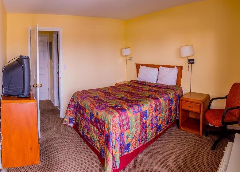 家庭套房, Sahara Courtyard Inn Penticton