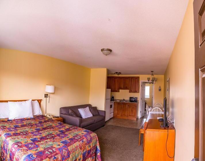 家庭套房, Sahara Courtyard Inn Penticton