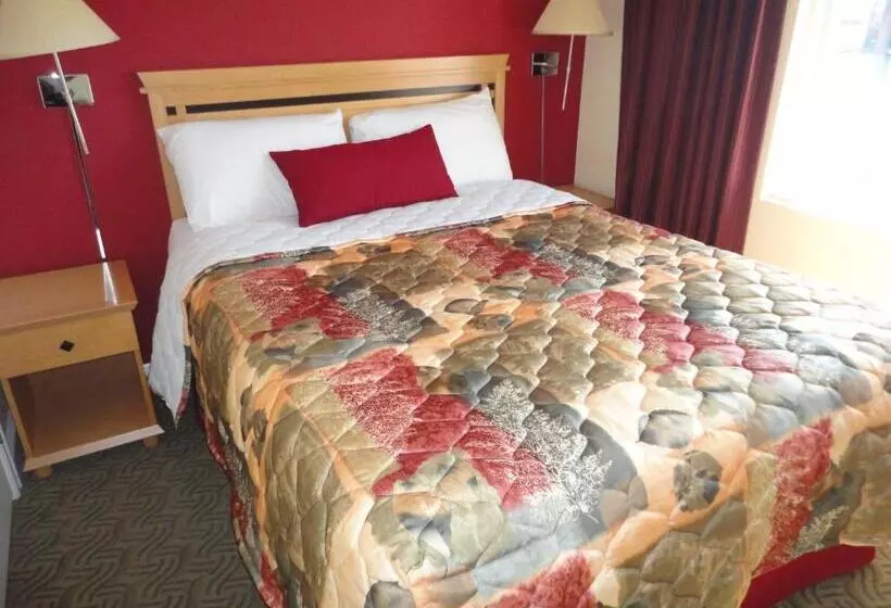 سوییت سوپریور, Sahara Courtyard Inn Penticton