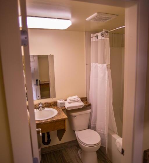 套房, Sahara Courtyard Inn Penticton