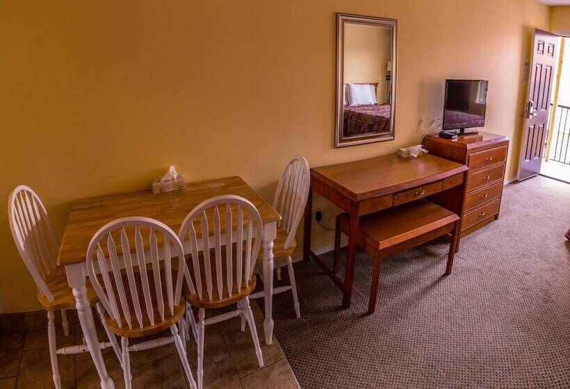 סוויטה משפחתית, Sahara Courtyard Inn Penticton