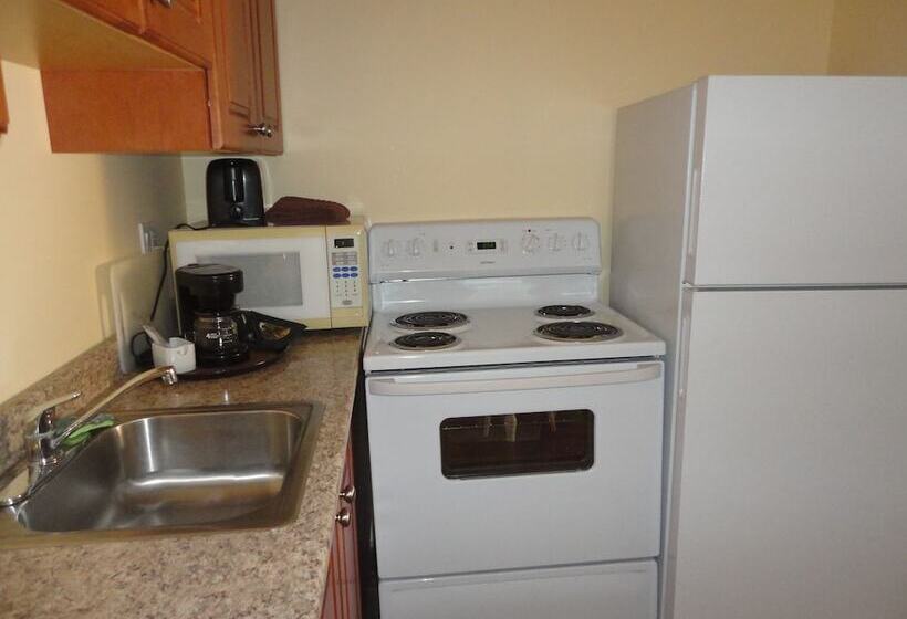 家庭套房, Sahara Courtyard Inn Penticton