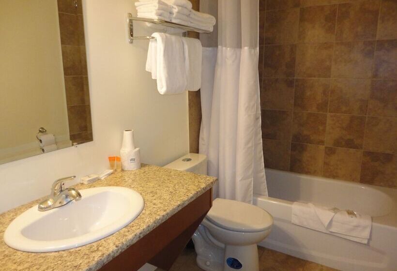 家庭套房, Sahara Courtyard Inn Penticton