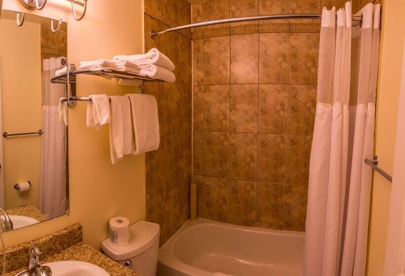 家庭套房, Sahara Courtyard Inn Penticton