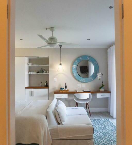 חדר סטנדרט, Admiralty Beach House