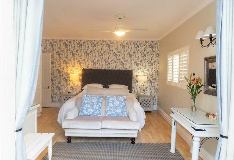 חדר סטנדרט, Admiralty Beach House