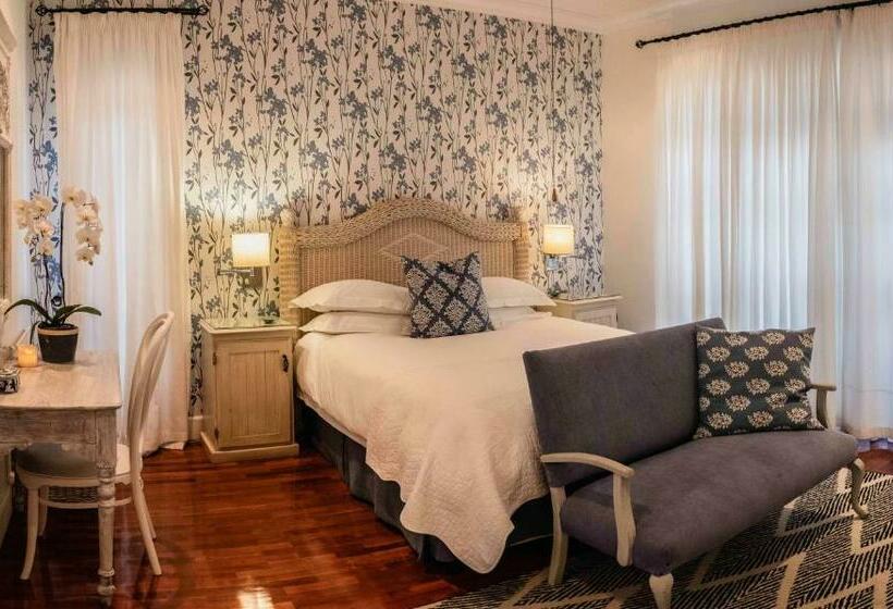 בקתה, Admiralty Beach House