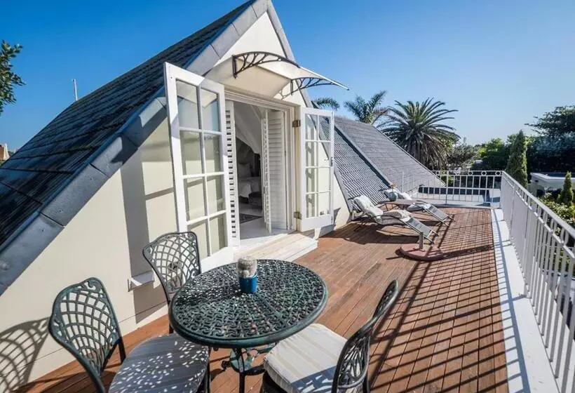 سوییت, Admiralty Beach House