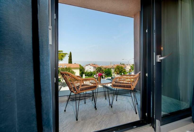 Номер Deluxe Вид на Море с Балконом, Boutique Residence Arion