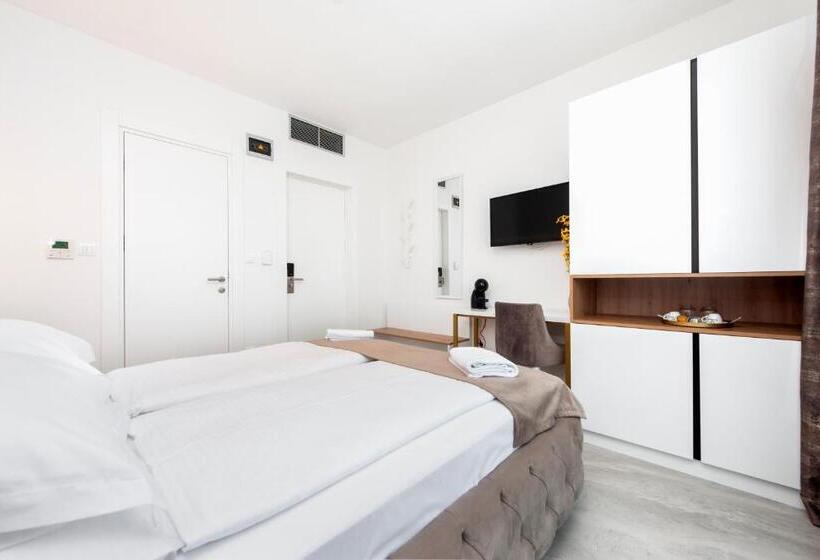 Номер Deluxe Вид на Море, Boutique Residence Arion