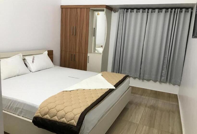 디럭스 패밀리 룸, Lakshmi Tourist Home