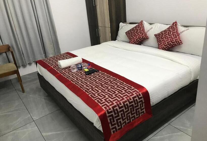 غرفة ديلوكس عائلية, Lakshmi Tourist Home