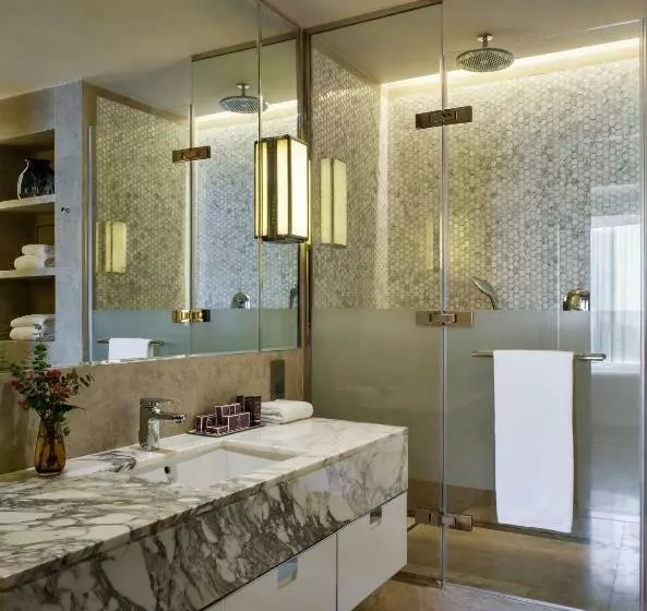 キングサイズベッド、シティビューデラックスルーム, Assila, A Luxury Collection Hotel, Jeddah