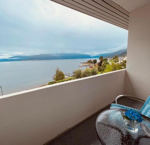 Tengerre Néző Standard Szoba, Balestrand