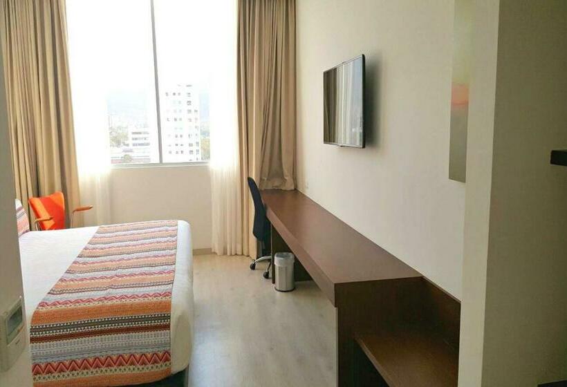 带大床的豪华间, Best Western Plus Santa Marta