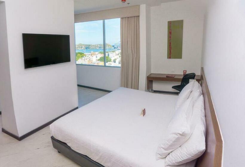带大床的套房, Best Western Plus Santa Marta