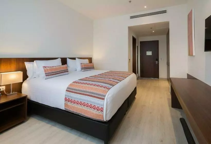 キングサイズベッドのスイートルーム, Best Western Plus Santa Marta