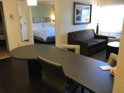 إستوديو قياسى سرير كينج, Candlewood Suites Belle Vernon, An Ihg