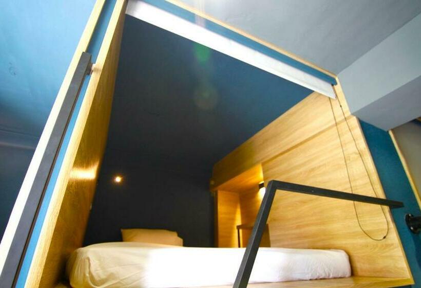 Capsule, Dongmen 3 Hostel