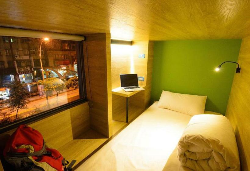 Capsule, Dongmen 3 Hostel
