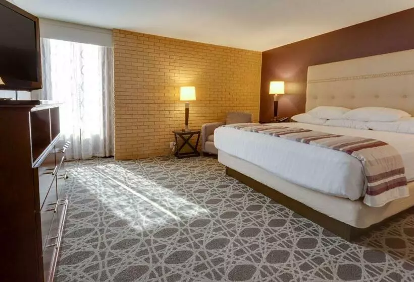 スーペリアースイート, Drury Inn & Suites Overland Park