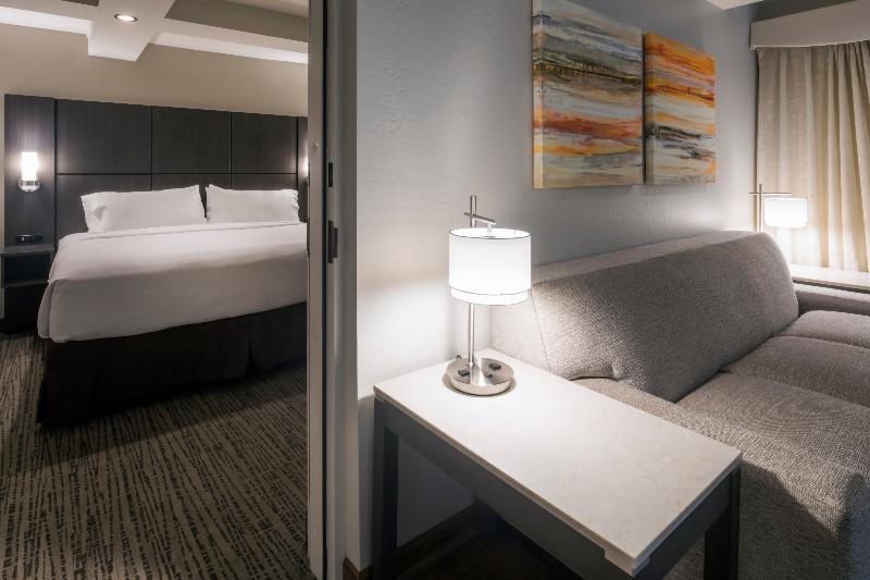 带大床的标准工作室, Fairfield Inn & Suites By Marriott Stroudsburg Bartonsville/poconos