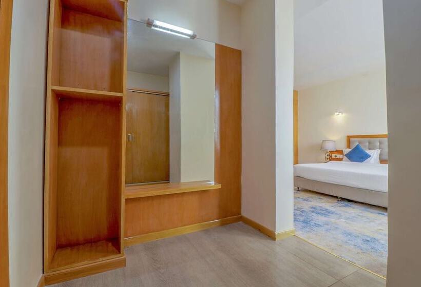 غرفة ديلوكس مطلة على المدينة, Golden Tulip Westlands Nairobi