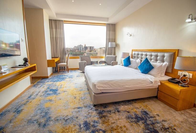 اتاق لوکس با چشم‌انداز شهر, Golden Tulip Westlands Nairobi