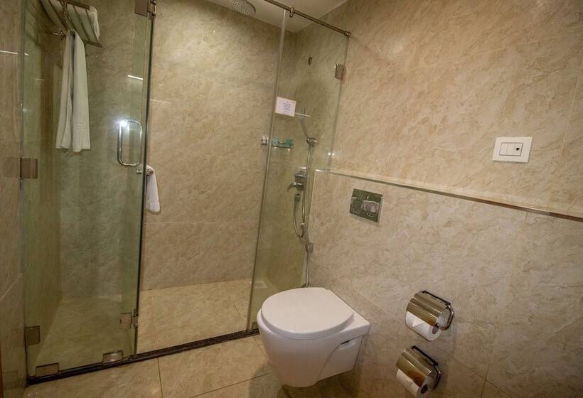 غرفة ديلوكس مطلة على المدينة, Golden Tulip Westlands Nairobi