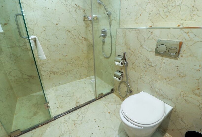 غرفة ديلوكس مطلة على المدينة, Golden Tulip Westlands Nairobi