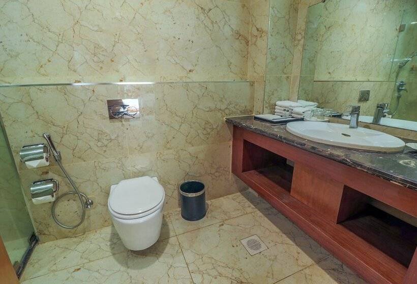 غرفة ديلوكس مطلة على المدينة, Golden Tulip Westlands Nairobi